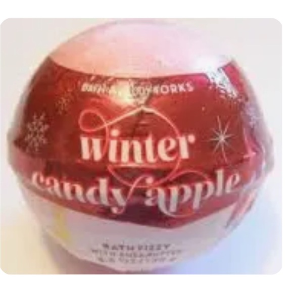Bath & Body Works Bath Fizzy. Winter Candy Apple. - Picture 1 of 3
